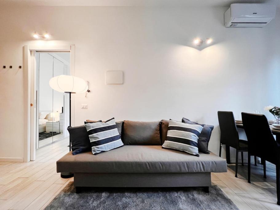 20 Min Duomo - Modern Apartment Мілан Екстер'єр фото